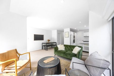 Photo of property in 75b Aikmans Road, Merivale, Christchurch, 8014