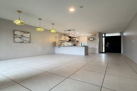 Photo of property in 3 Courage Road, Papakura, 2110