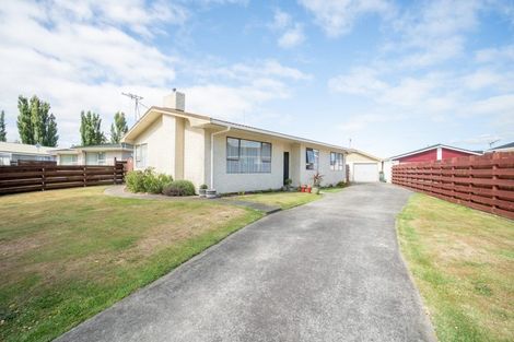 Photo of property in 37 Humphries Place, Awapuni, Palmerston North, 4412