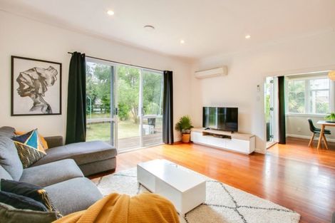 Photo of property in 7 Petane Road, Bay View, Napier, 4104