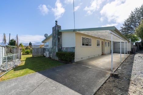 Photo of property in 18 Pompolona Street, Te Anau, 9600