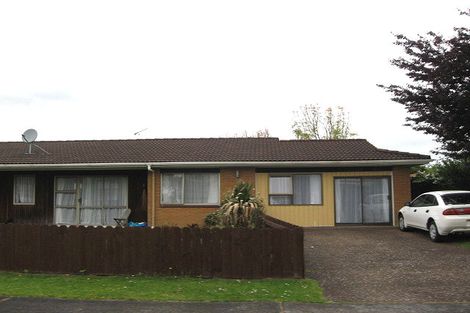 Photo of property in 2 Kirrama Place, Conifer Grove, Takanini, 2112