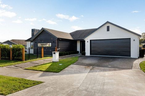 Photo of property in 52 Watkins Road, Cambridge, 3434