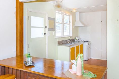 Photo of property in 24 Titoki Street, Castlecliff, Whanganui, 4501