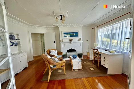 Photo of property in 35 Oxley Crescent, Broad Bay, Dunedin, 9014