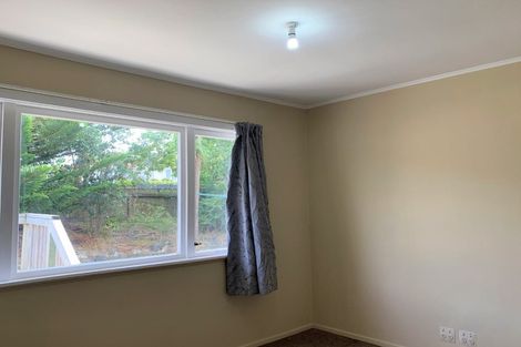 Photo of property in 3 Nile Road, Kelston, Auckland, 0602