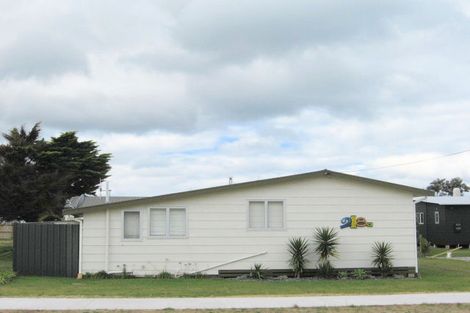 Photo of property in 218a Philomel Road, Whangamata, 3620