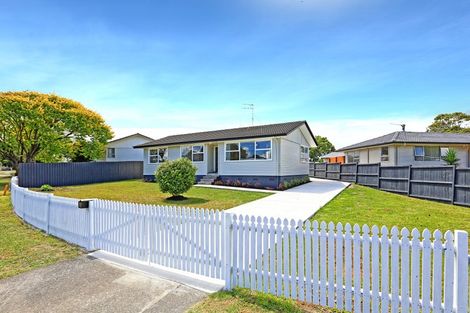 Photo of property in 37 Kivell Close, Mangere East, Auckland, 2024