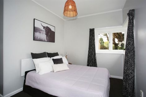 Photo of property in 1 Childs Avenue, Pukekohe, 2120