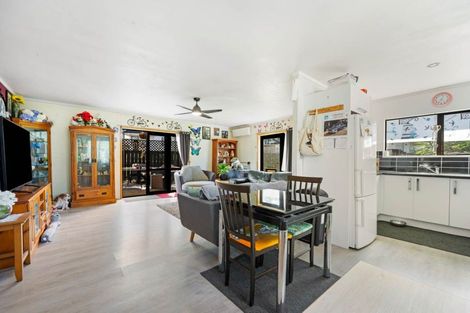 Photo of property in 170b Aviemore Drive, Highland Park, Auckland, 2010