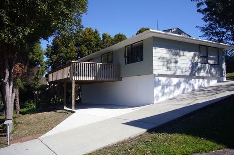 Photo of property in 106 Moire Road, West Harbour, Auckland, 0618