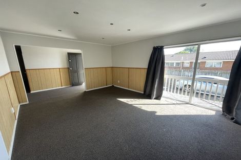 Photo of property in 105 Mahia Road, Wattle Downs, Auckland, 2103