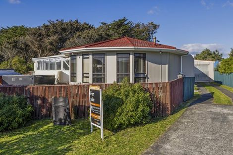 Photo of property in 24 Scott Avenue, Otaki Beach, Otaki, 5512