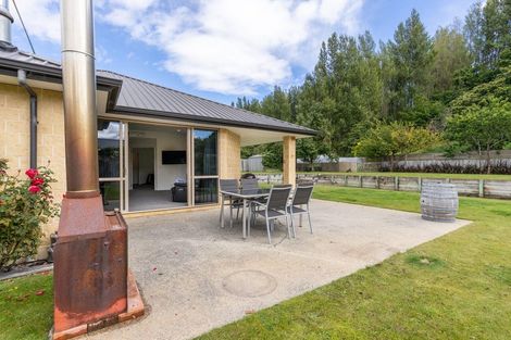 Photo of property in 33 Sylvan Street, Lake Hayes, Queenstown, 9304