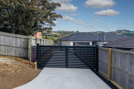 Photo of property in 12 Noble Lane, Pokeno, 2402