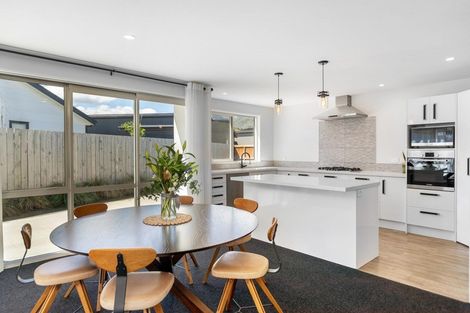 Photo of property in 8 Chadlington Way, Lower Shotover, Queenstown, 9304