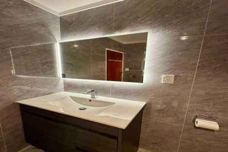 Photo of property in 1/341 Pakuranga Road, Pakuranga Heights, Auckland, 2010