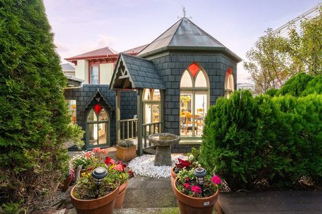 Photo of property in 30 Roxburgh Street, Mount Victoria, Wellington, 6011