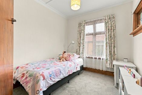 Photo of property in 55 English Avenue, Mornington, Dunedin, 9011