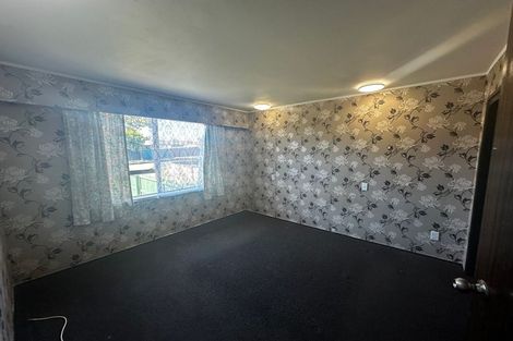Photo of property in 1/69 Butley Drive, Farm Cove, Auckland, 2012
