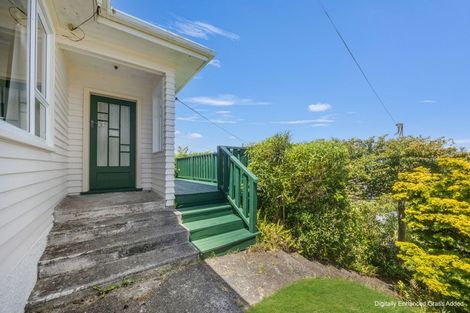 Photo of property in 4 Pekanga Road, Normandale, Lower Hutt, 5010