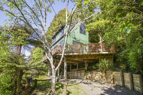 Photo of property in 181 Woodlands Park Road, Titirangi, Auckland, 0604