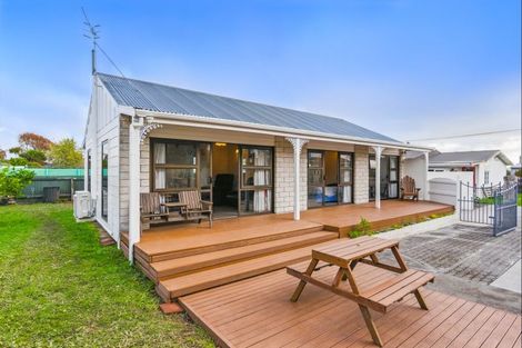 Photo of property in 48a George Street, Levin, 5510