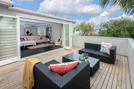 Photo of property in 74 Drake Street, Howick, Auckland, 2014