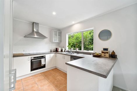 Photo of property in 3/14 Vonnell Place, Birkdale, Auckland, 0626