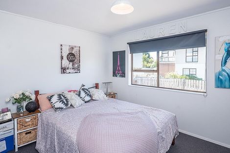 Photo of property in 17 Ratanui Road, Paraparaumu, 5032