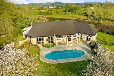 Photo of property in 1242 Great South Road, Runciman, Drury, 2578
