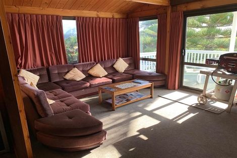 Photo of property in 6 Sunrise Boulevard, Snells Beach, 0920