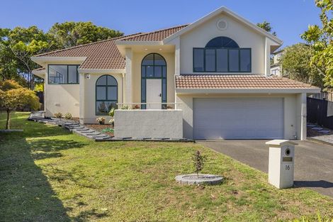 Photo of property in 16 Taroka Close, Pinehill, Auckland, 0632
