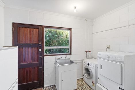 Photo of property in 365 Centaurus Road, Hillsborough, Christchurch, 8022