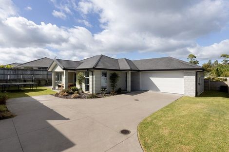 Photo of property in 13b Augusta Rise, Omokoroa, 3114