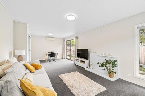 Photo of property in 2/27 Tuirau Place, Ilam, Christchurch, 8041