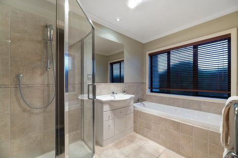 Photo of property in 2 Eyres Place, Ohauiti, Tauranga, 3112