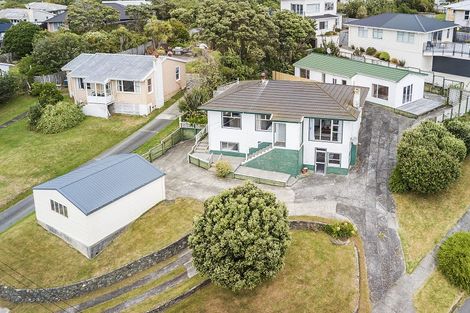 Photo of property in 45 Hiwi Crescent, Titahi Bay, Porirua, 5022
