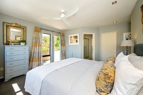 Photo of property in 11 Woodford Heights, Havelock North, 4130