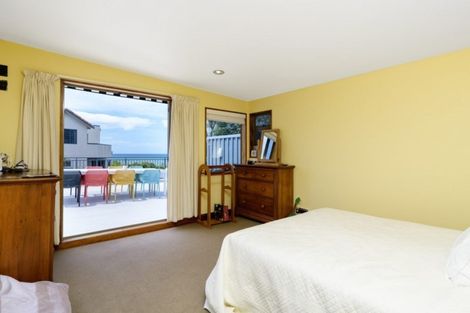 Photo of property in 141 Karewa Parade, Papamoa Beach, Papamoa, 3118