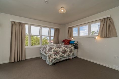 Photo of property in 281 Te Atatu Road, Te Atatu South, Auckland, 0610
