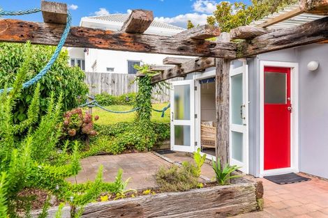 Photo of property in 6a Wharemauku Road, Raumati Beach, Paraparaumu, 5032
