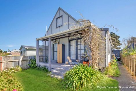 Photo of property in 23 Manuka Street, Castlecliff, Whanganui, 4501