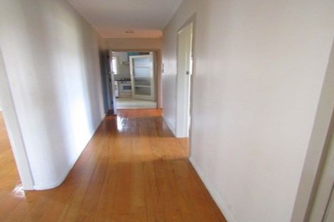 Photo of property in 72 Mclean Avenue, Papatoetoe, Auckland, 2025