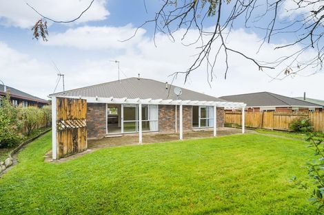 Photo of property in 4 Royal Oak Drive, Kelvin Grove, Palmerston North, 4414