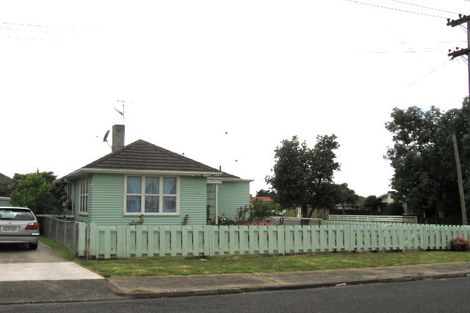 Photo of property in 28 Kealy Road, Mount Wellington, Auckland, 1062
