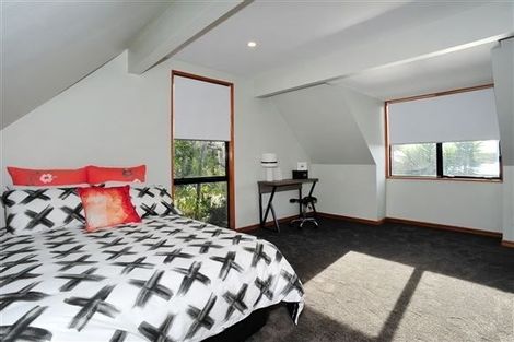 Photo of property in 9 Janice Place, Mount Pleasant, Christchurch, 8081