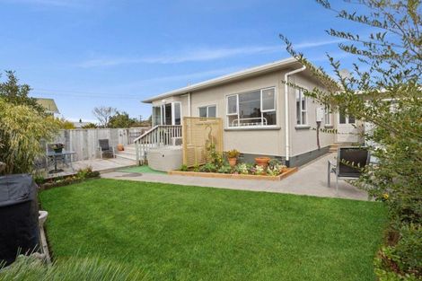 Photo of property in 1/297 Carrington Street, Vogeltown, New Plymouth, 4310