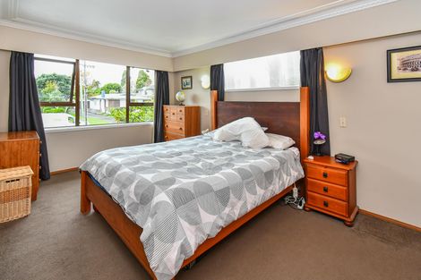 Photo of property in 6 Miles Avenue, Papatoetoe, Auckland, 2025