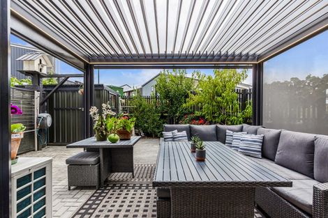Photo of property in 16 Kauri Amber Road, Westgate, Auckland, 0614
